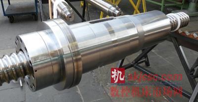 螺母长度1200mm，动载3000kN